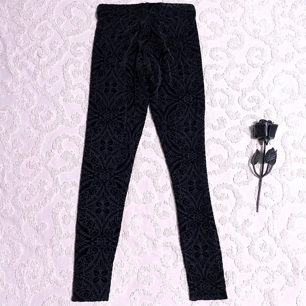 Blackmilk Gothic Velvet Patterned Leggings medium - Picture 9 of 10